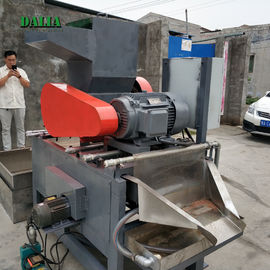 China Separación mojada de la máquina del alambre de cobre del granulador del alambre de cobre del pedazo fábrica